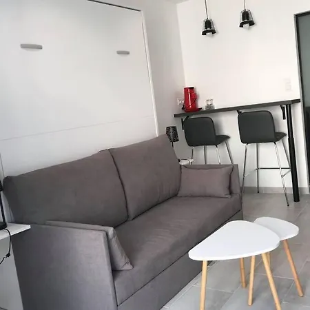 Logement Ind. Neuf Avec Jacuzzi Prive La Rochelle